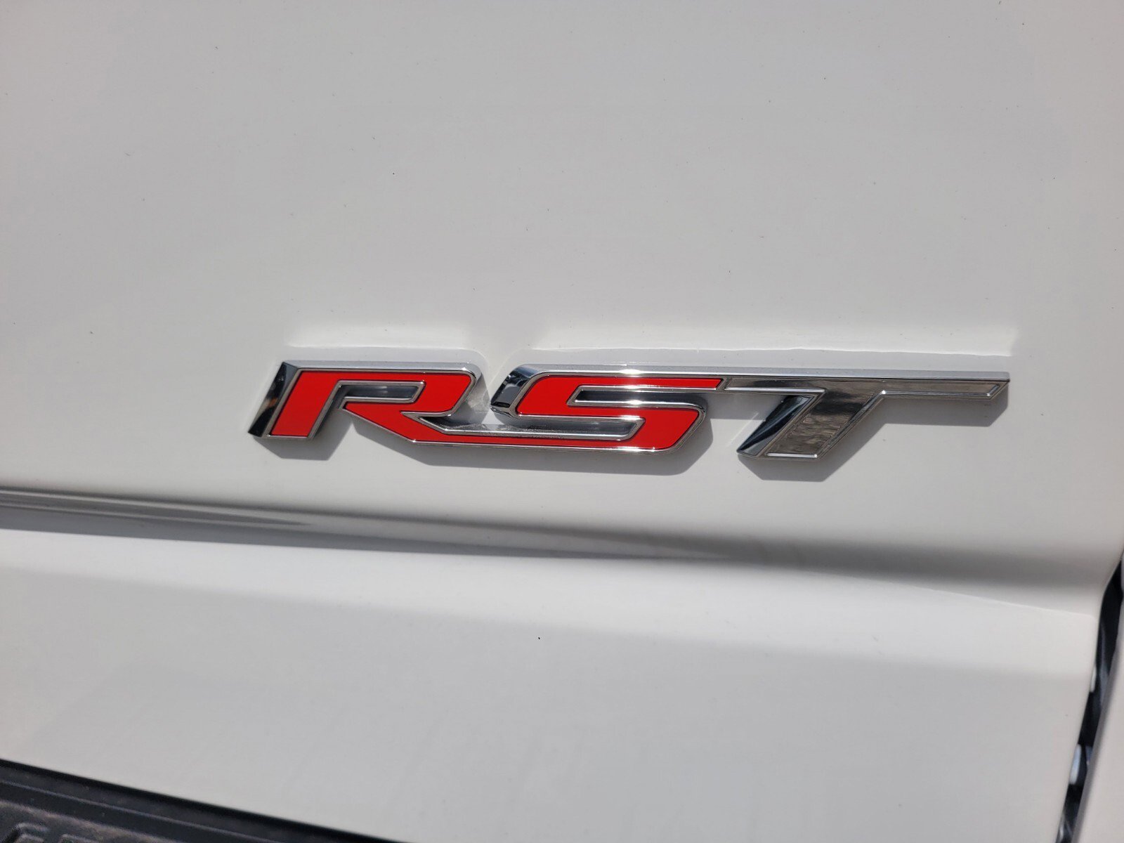 2025 Chevrolet Silverado 1500 RST photo 17