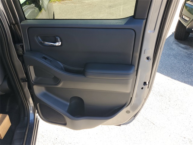 2026 Nissan Frontier Crew Cab SV photo 27