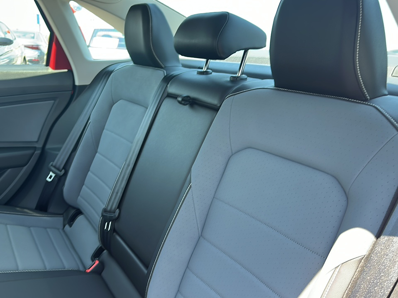 2025 Volkswagen Jetta 1.5T SE photo 9
