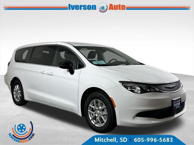 2026 Chrysler Voyager LX's photo