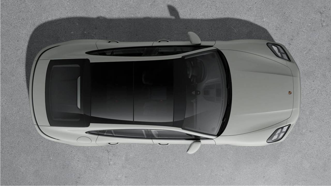 2025 Porsche Panamera 4 photo 4