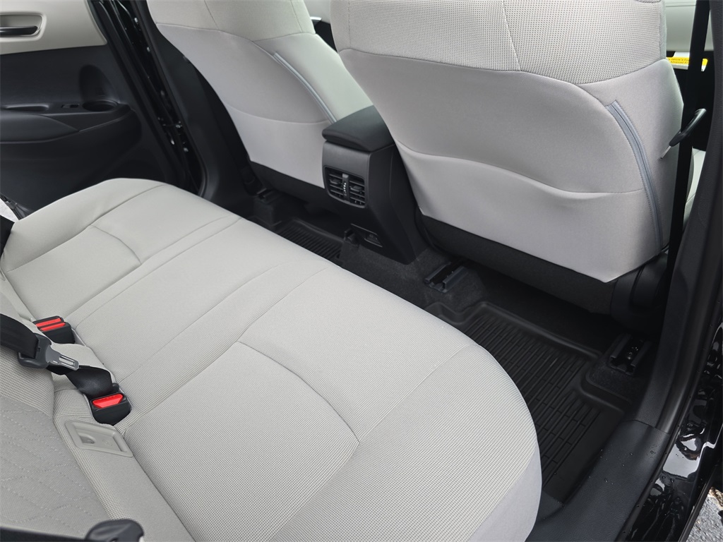 2026 Toyota Corolla Cross LE photo 10