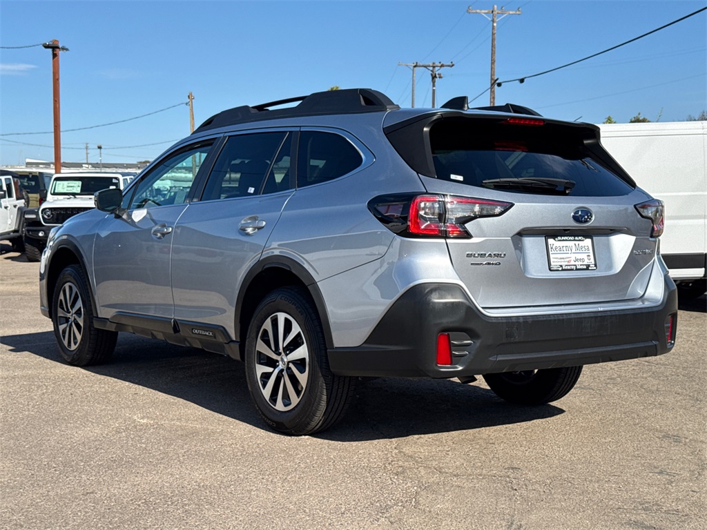 2022 Subaru Outback Premium photo 11