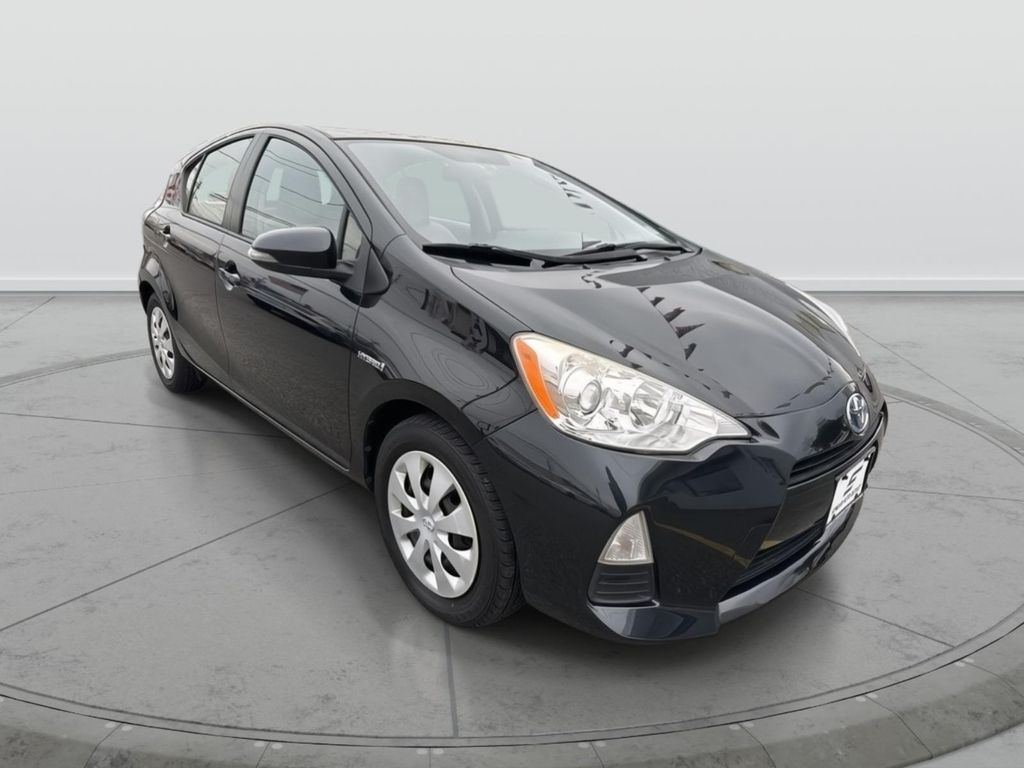 2012 Toyota Prius c Four's photo