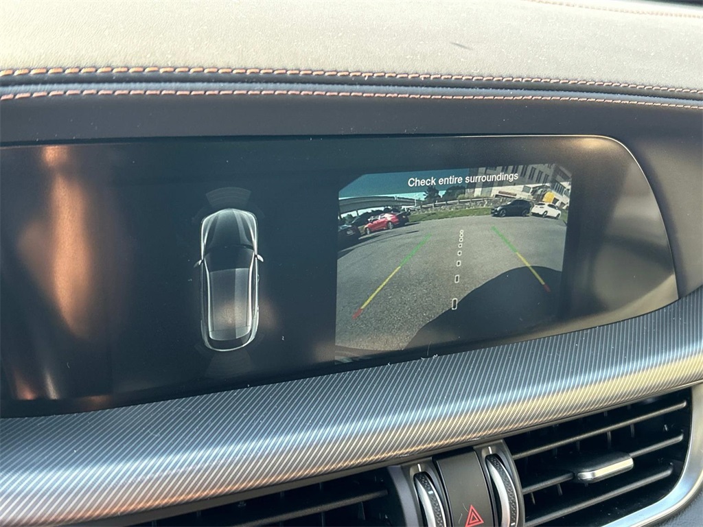 2025 Alfa Romeo Stelvio Sprint Base photo 4