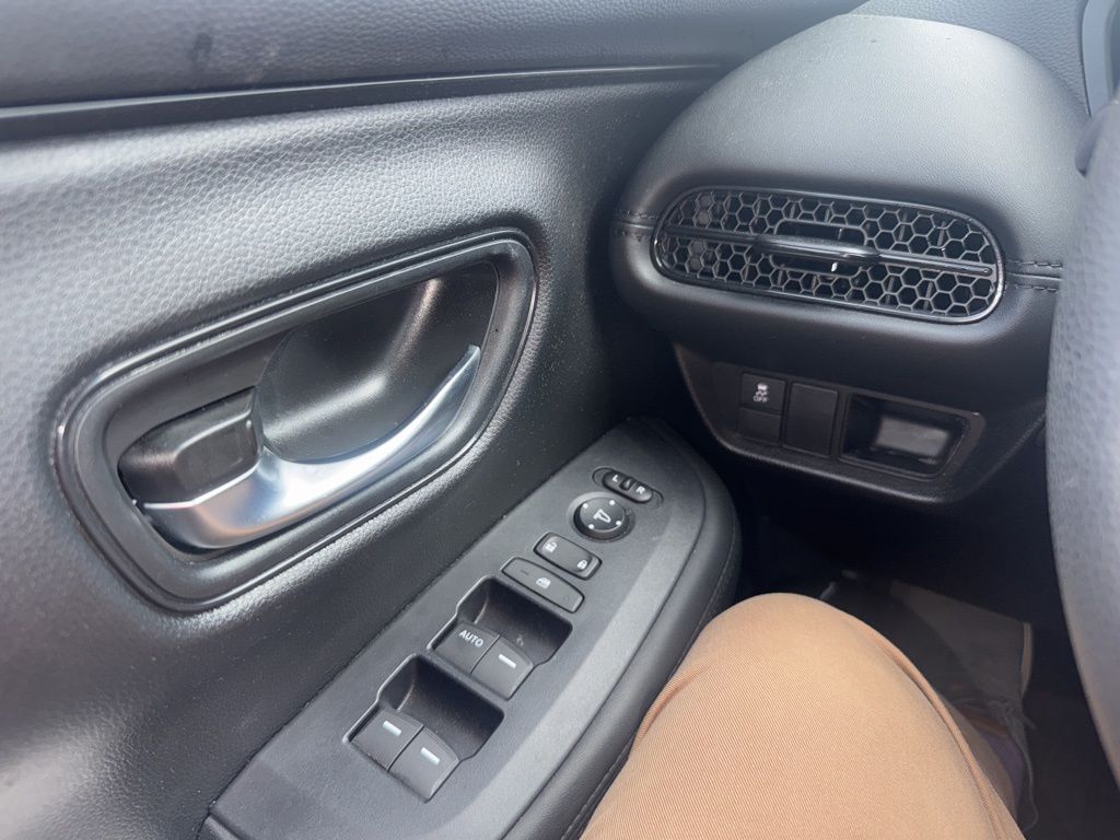 2024 Honda HR-V LX photo 6