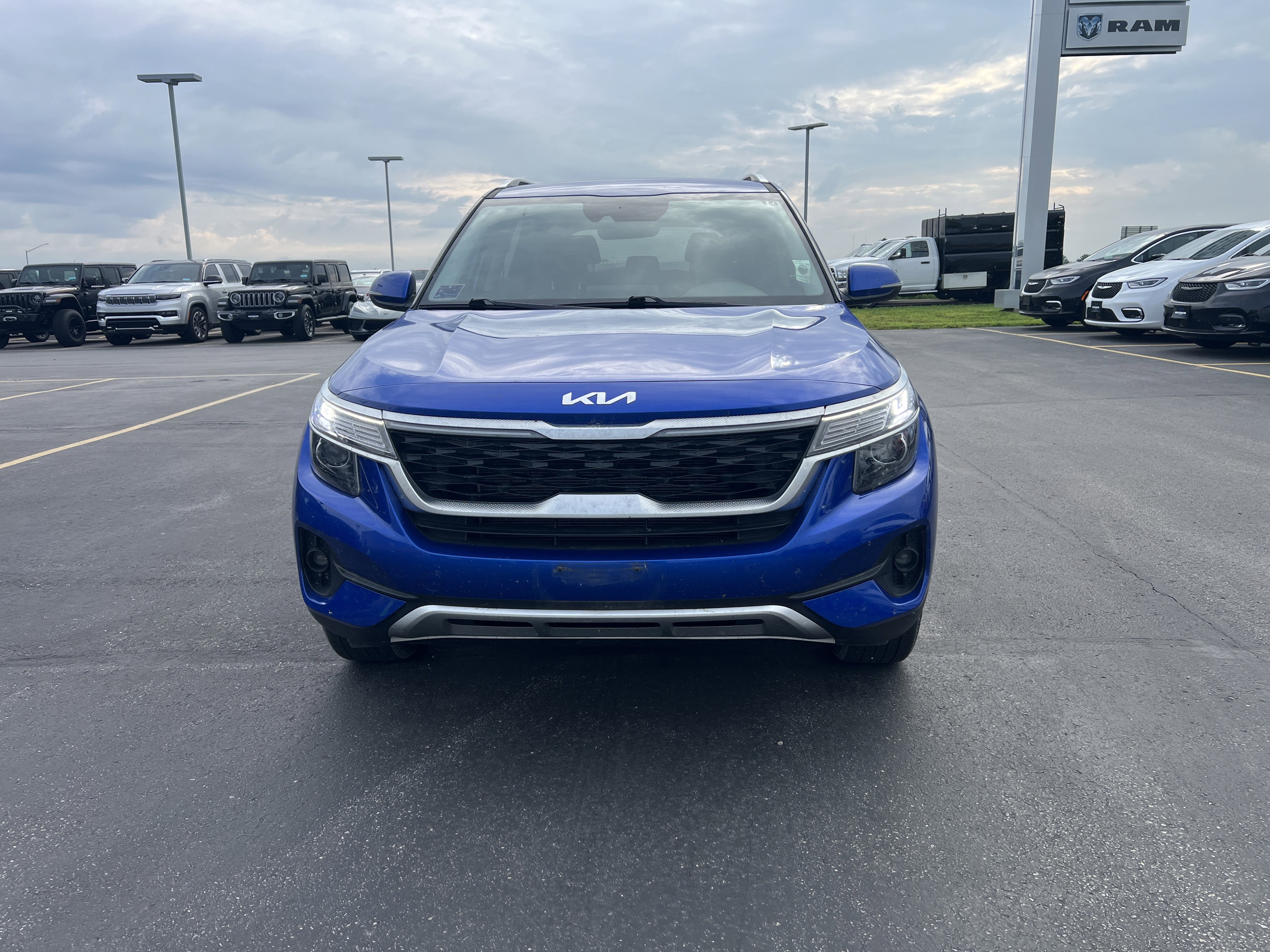 Used 2023 Kia Seltos S with VIN KNDEUCAA5P7449534 for sale in Saint Charles, Minnesota