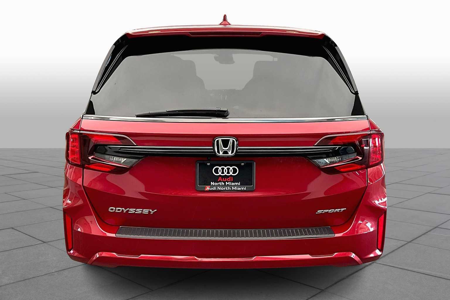 2025 Honda Odyssey photo 4