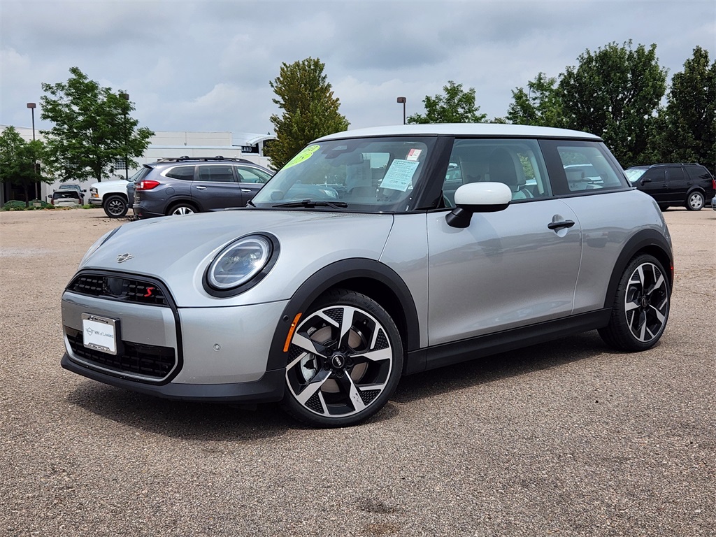 2025 Mini Cooper 2 Door Hardtop S photo 2