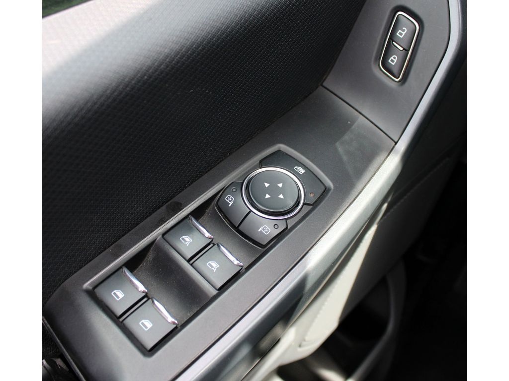 2023 Ford F-150 XLT photo 3