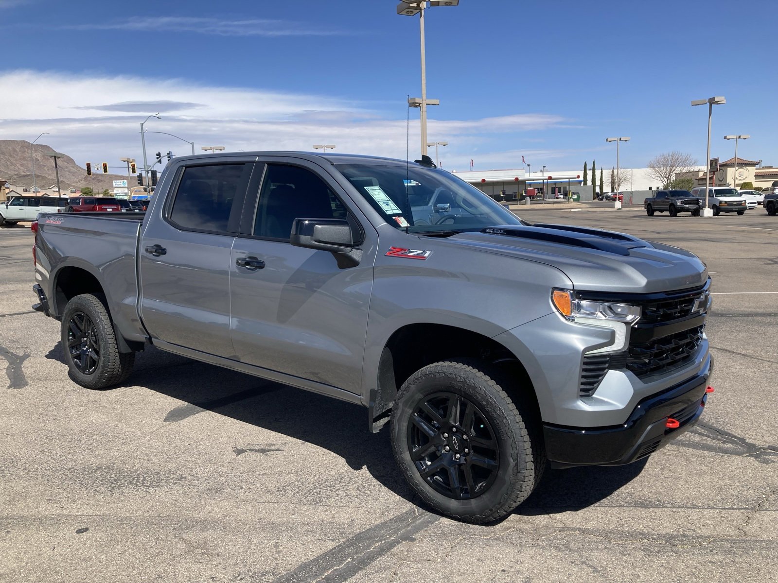 2025 Chevrolet Silverado 1500 LT Trail Boss photo 4