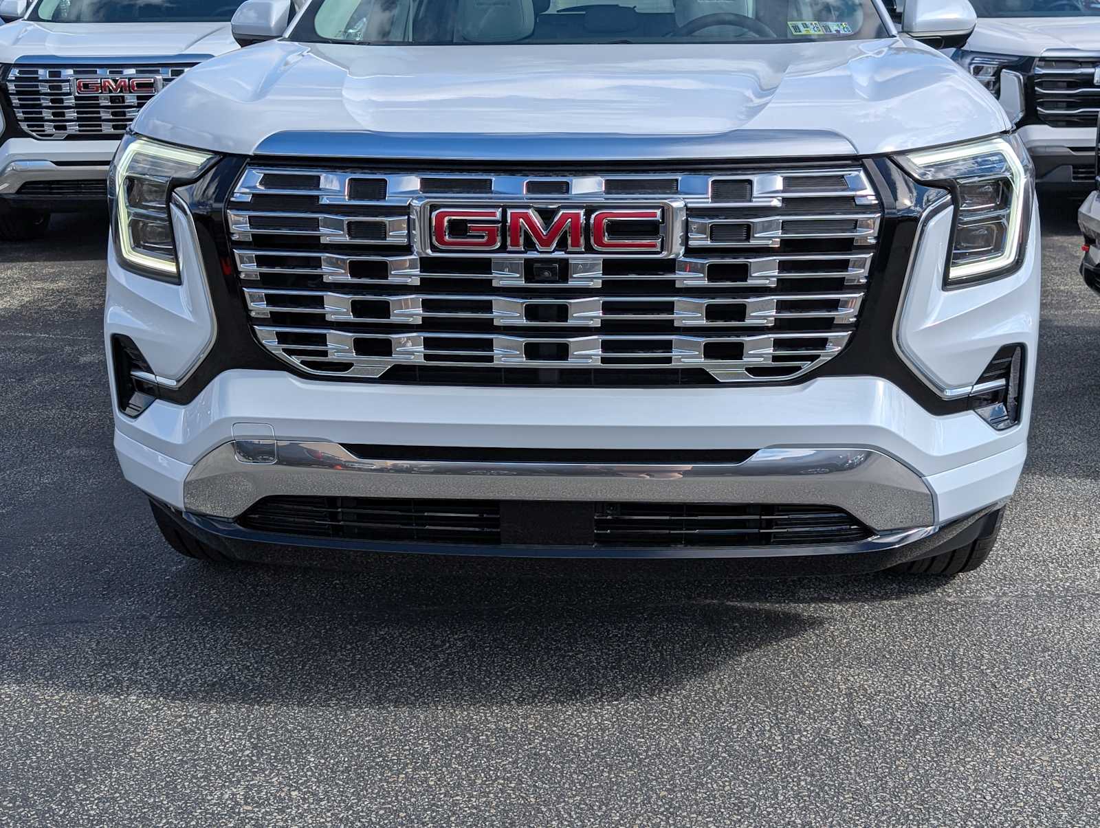 2026 Gmc Terrain Denali photo 2