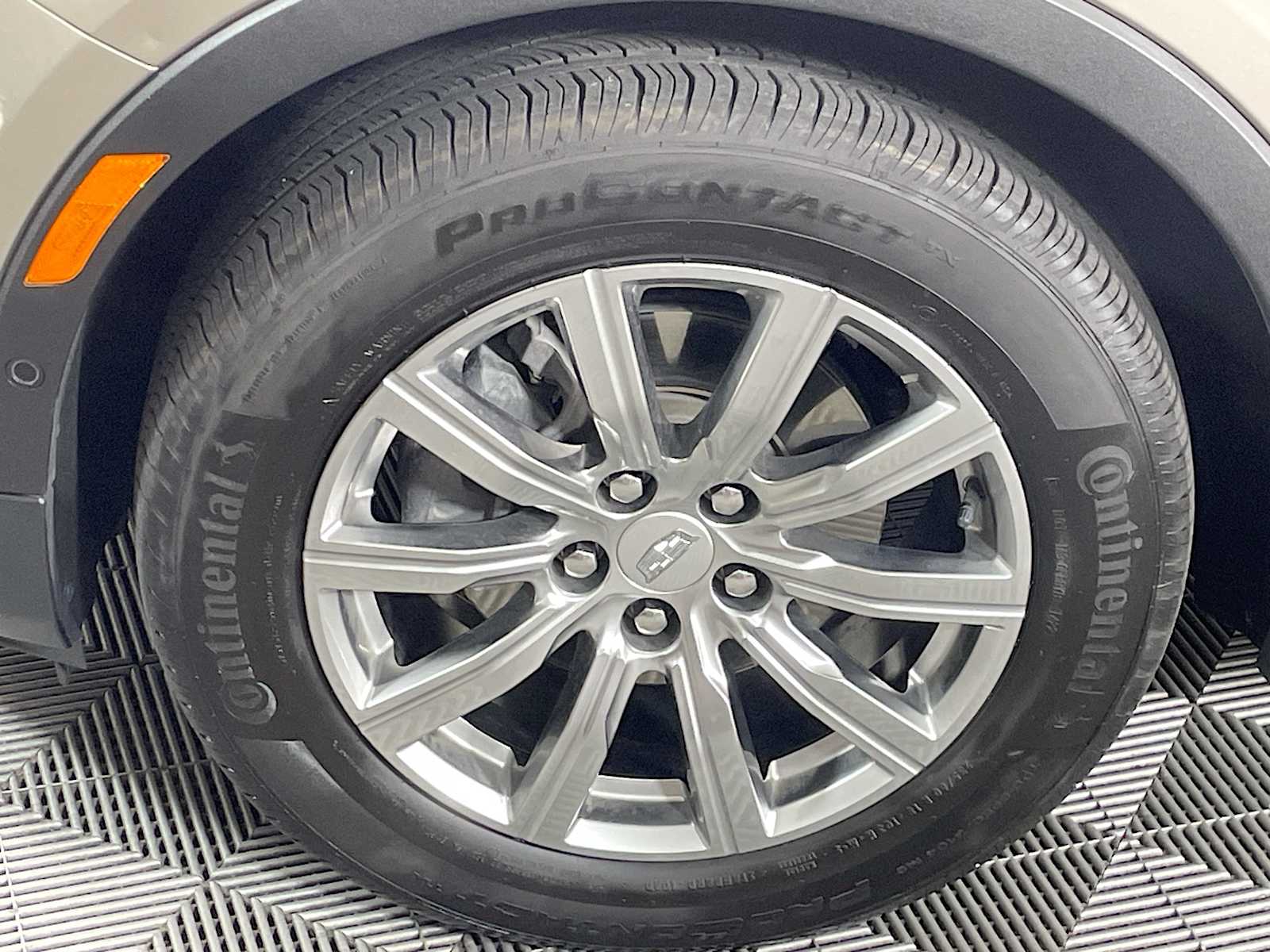 2022 Cadillac XT4 Premium Luxury photo 27