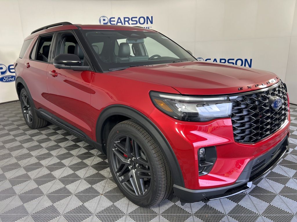 2025 Ford Explorer ST photo 3