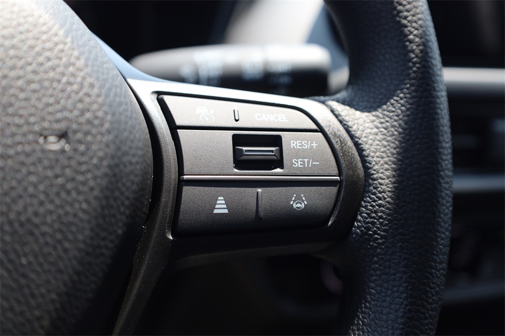 2026 Honda HR-V LX photo 14