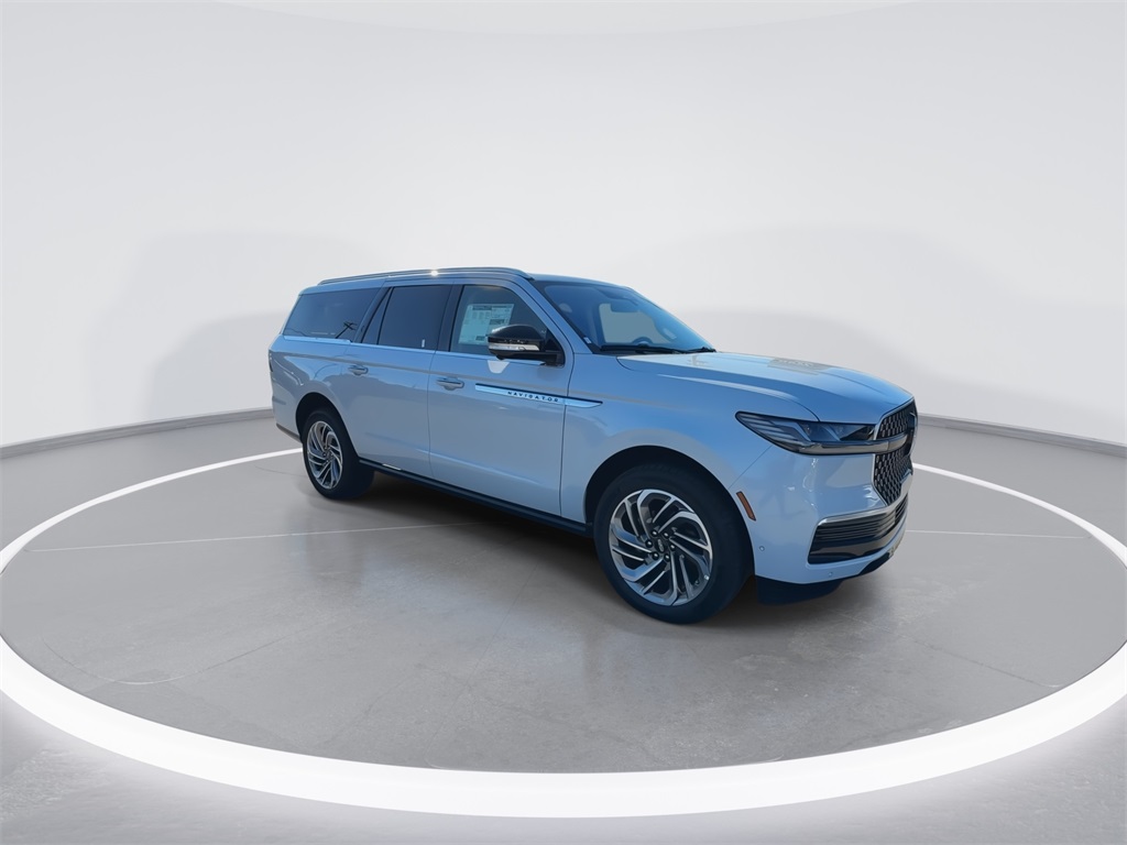 2025 Lincoln Navigator L Reserve photo 2