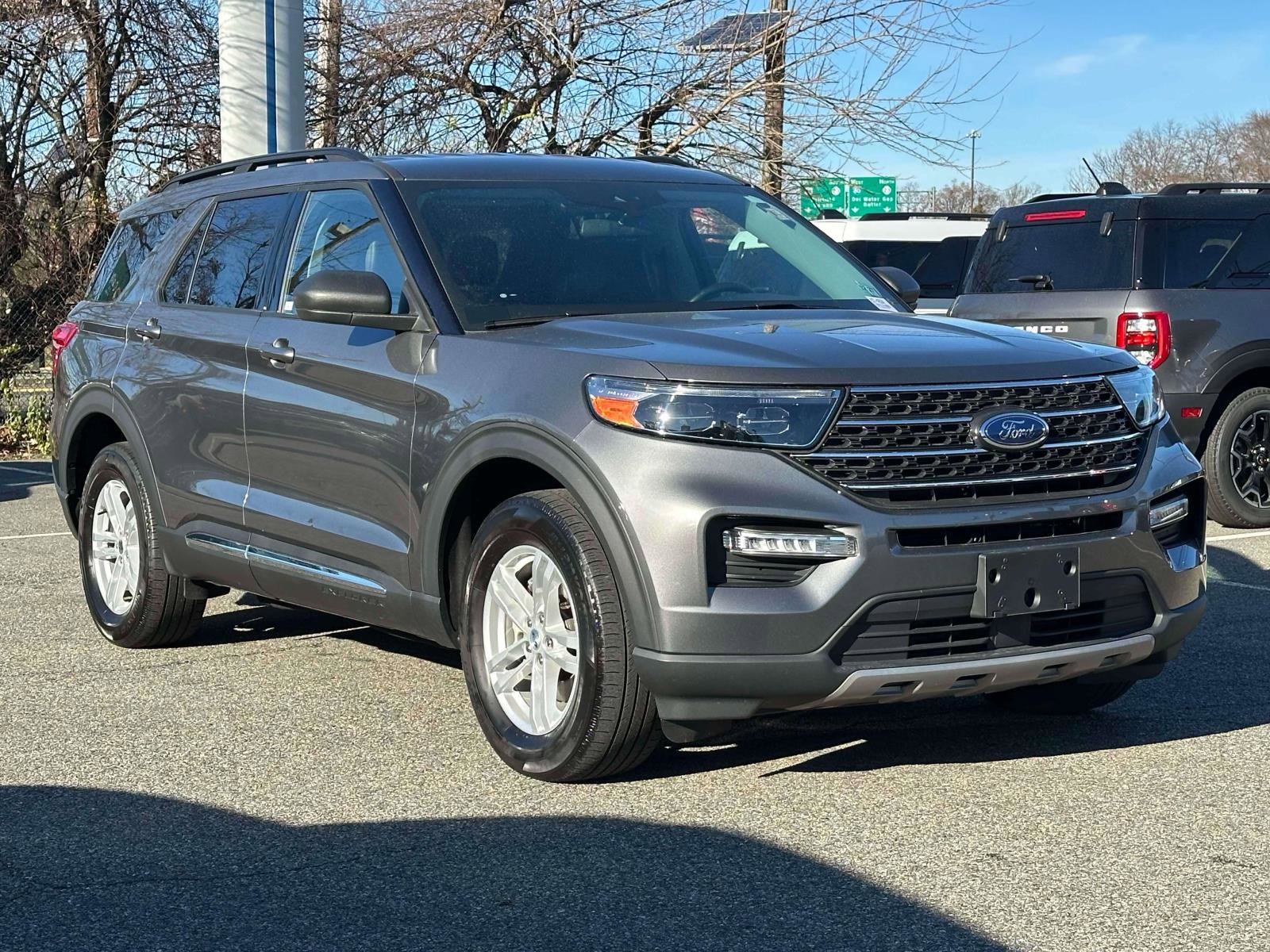2022 Ford Explorer XLT's photo