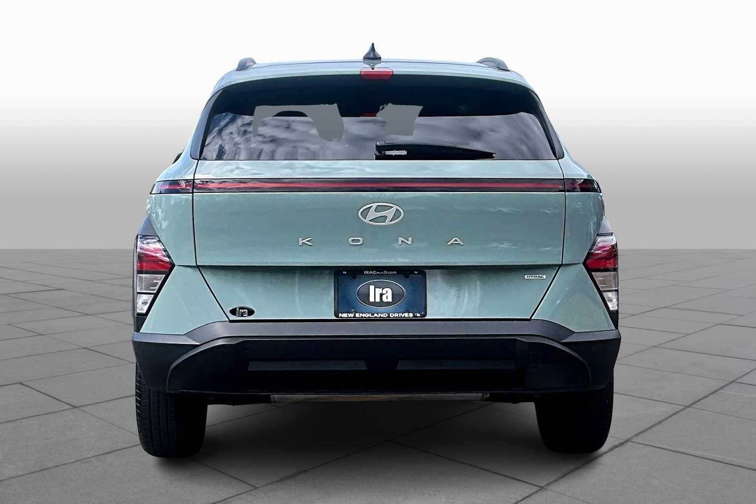 2025 Hyundai Kona SEL photo 3