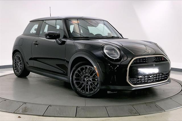 2025 MINI Hardtop 2 Door S's photo