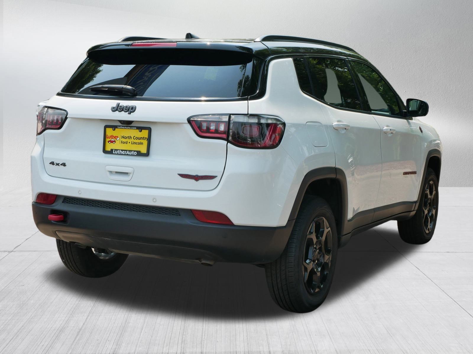 2024 Jeep Compass Trailhawk photo 5