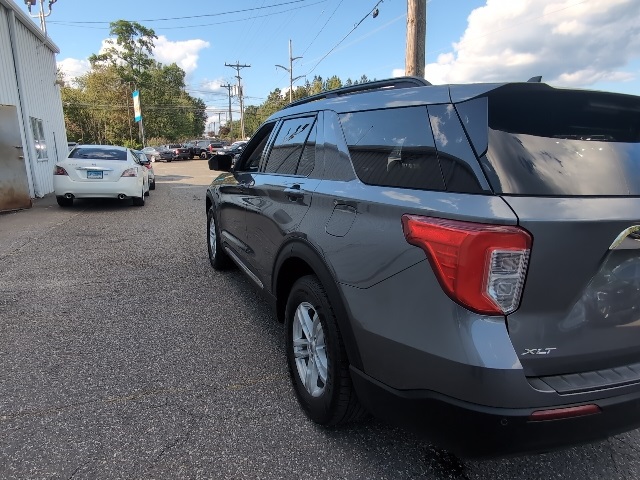 2022 Ford Explorer XLT photo 9
