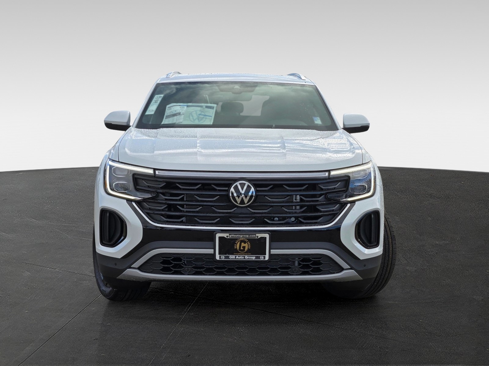 2026 Volkswagen Atlas Cross Sport SE Technology photo 2