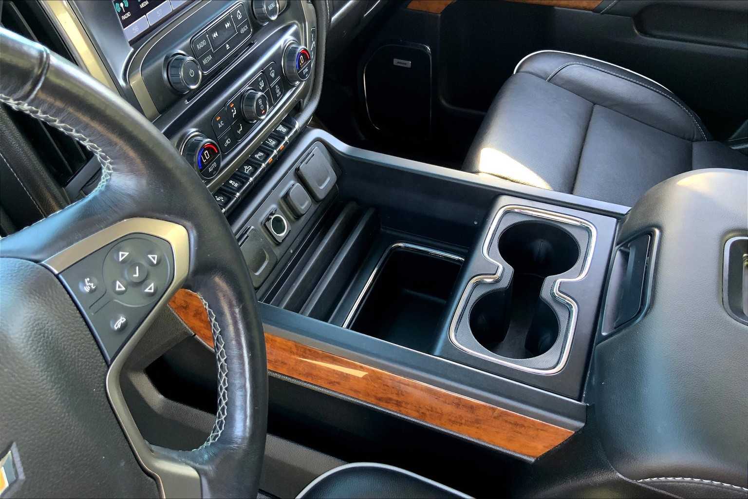 2019 Chevrolet Silverado 2500HD High Country photo 14