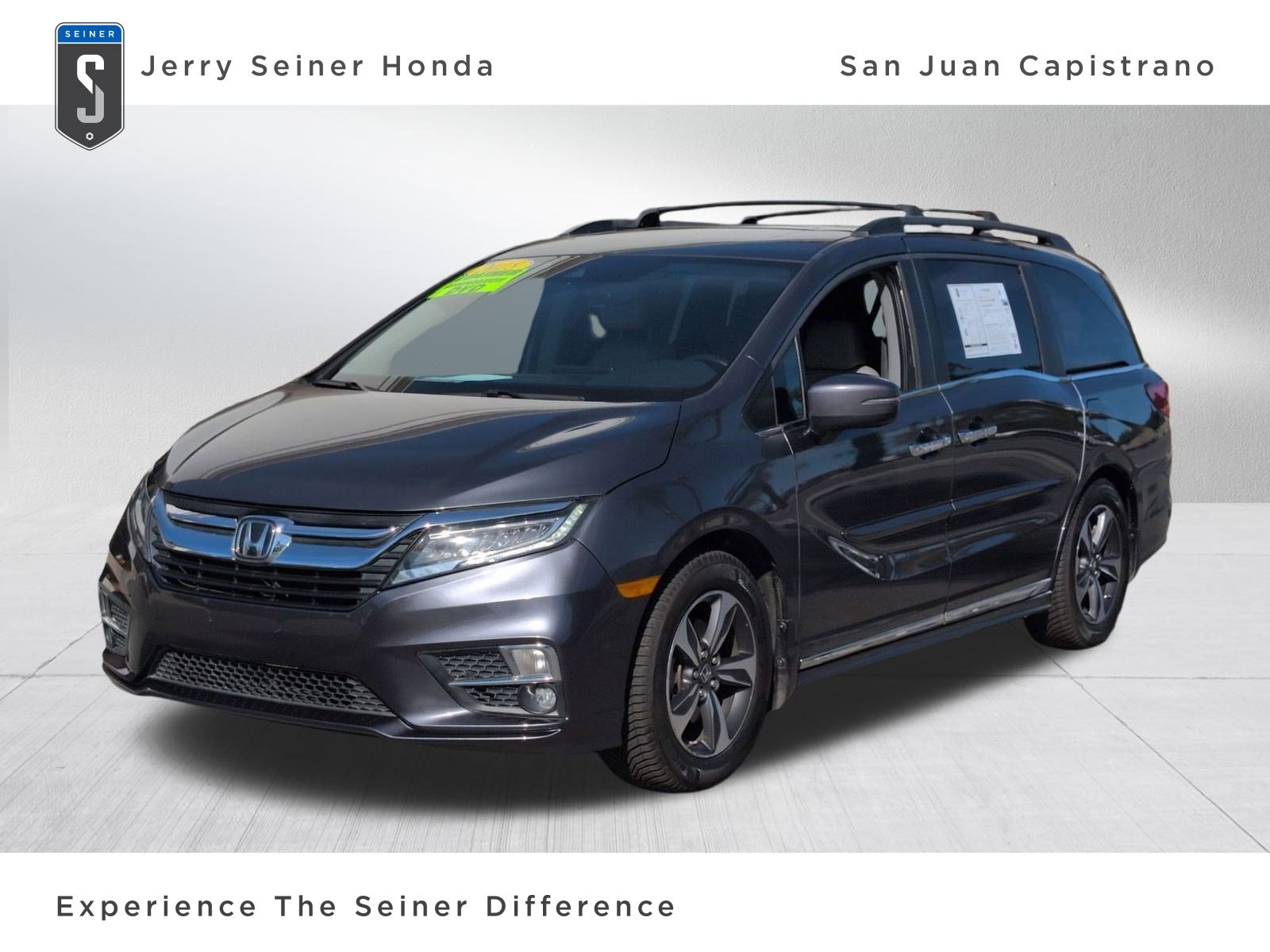 2018 Honda Odyssey Touring's photo