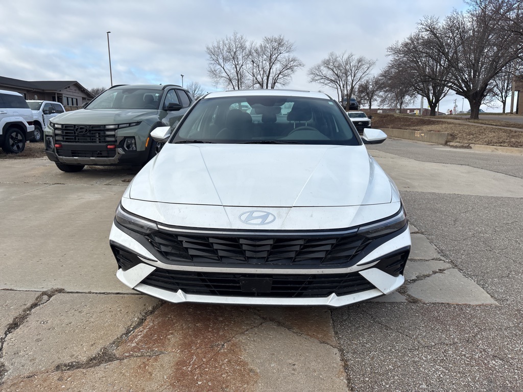 Used 2024 Hyundai Elantra SEL with VIN KMHLS4DG0RU781867 for sale in Kansas City