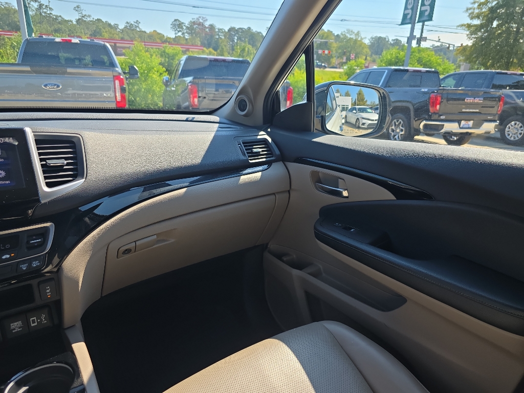2019 Honda Ridgeline RTL-E photo 22