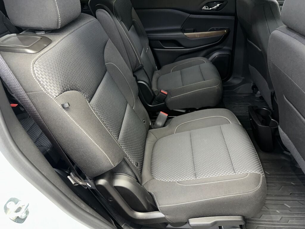 2023 Gmc Acadia SLE photo 26