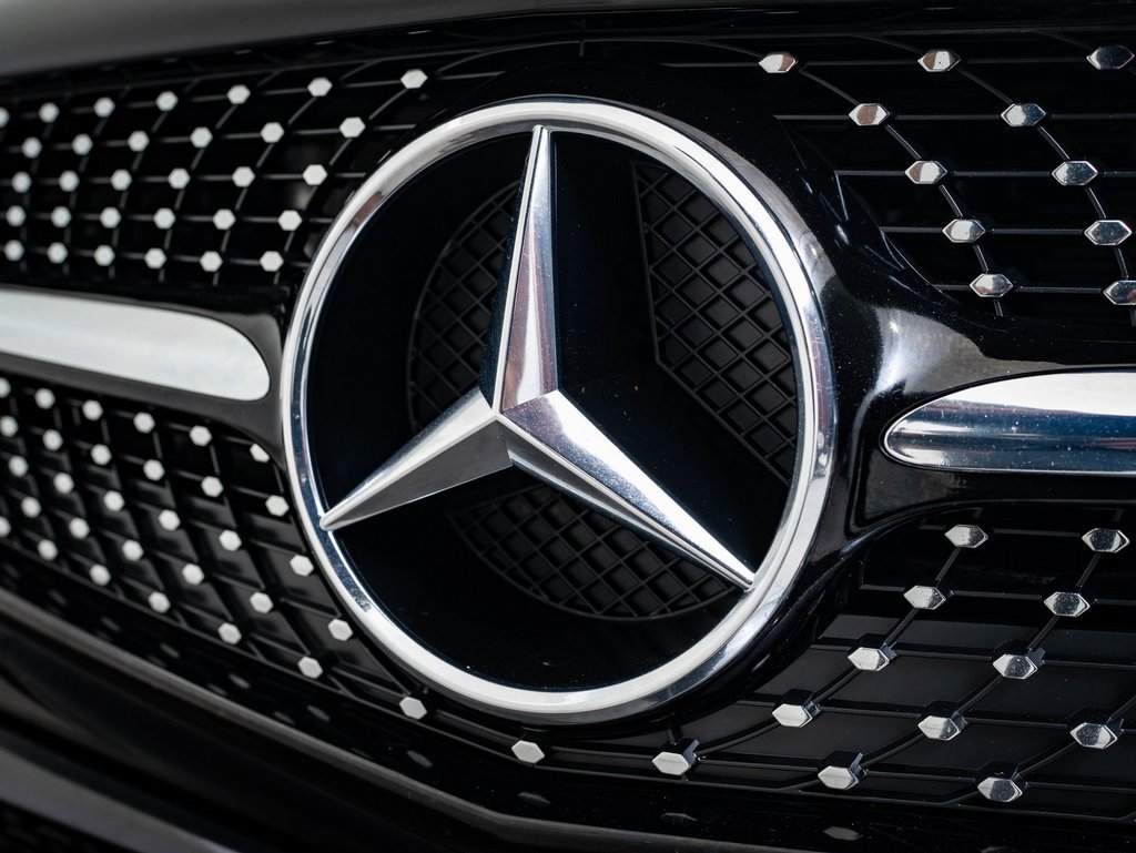 2017 Mercedes Benz SLC 43 AMG photo 4