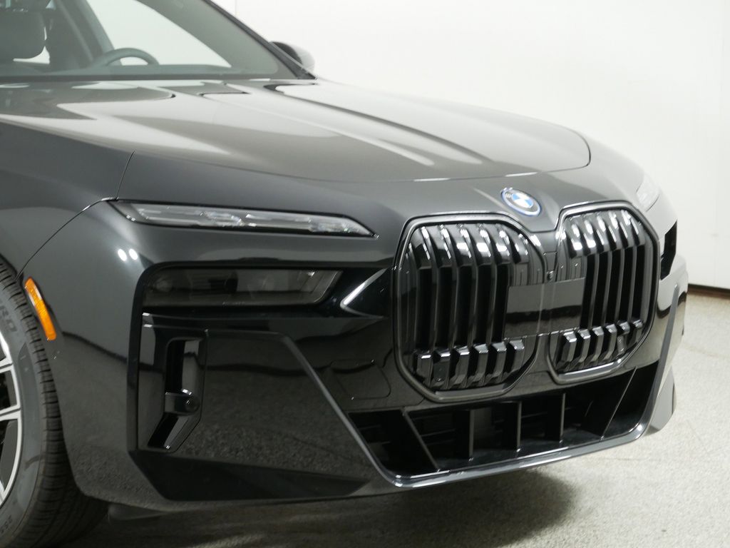 New 2025 Black Sapphire Metallic BMW xDrive60 image 3