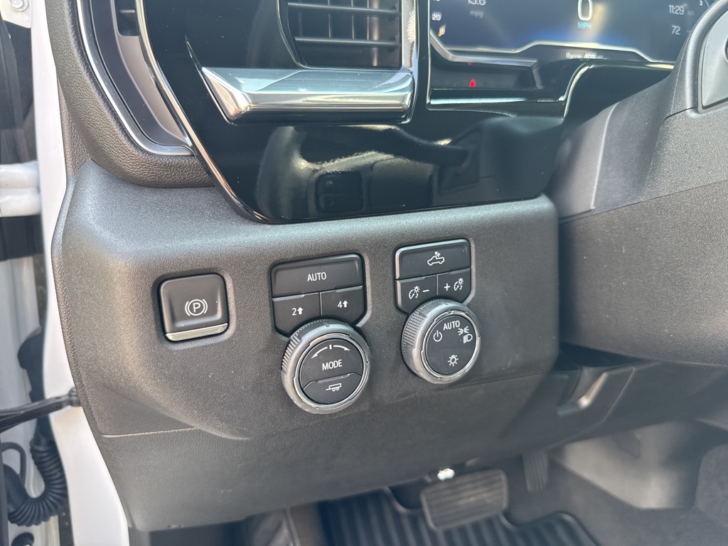 2023 Chevrolet Silverado 1500 LT photo 28
