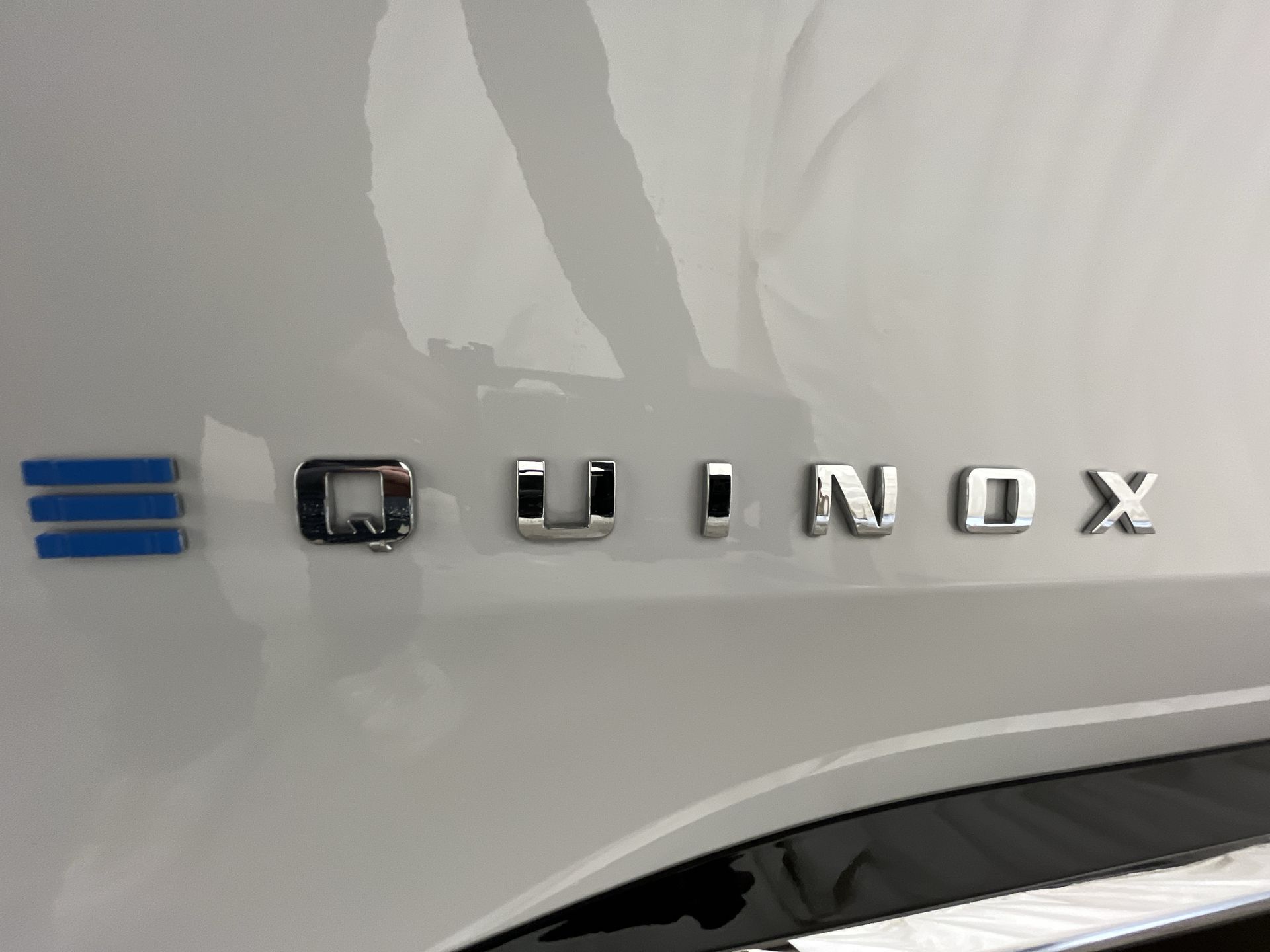 2025 Chevrolet Equinox EV 1LT photo 28