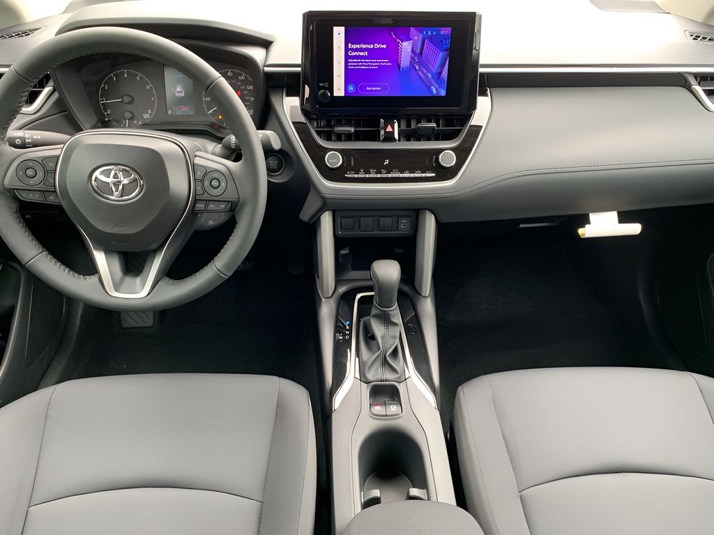 2025 Toyota Corolla Cross LE photo 13