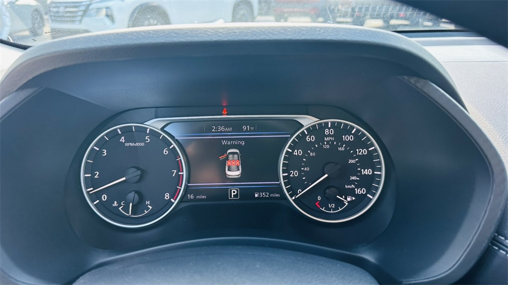 2025 Nissan Sentra SV photo 19