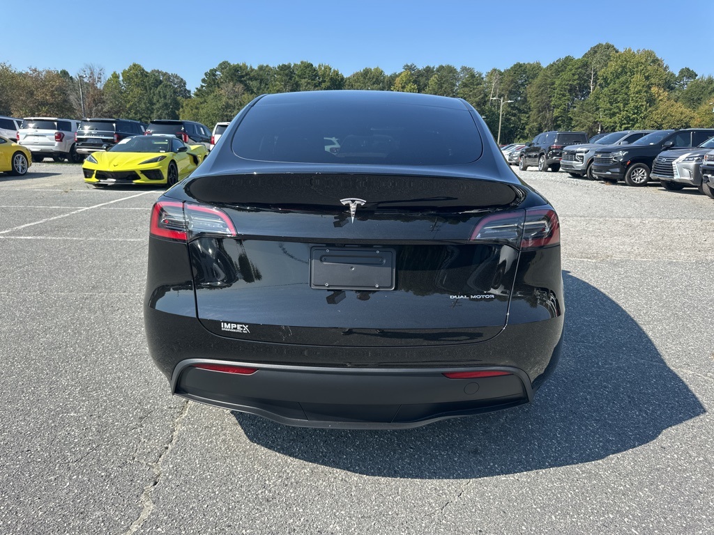 2024 Tesla Model Y Long Range photo 4