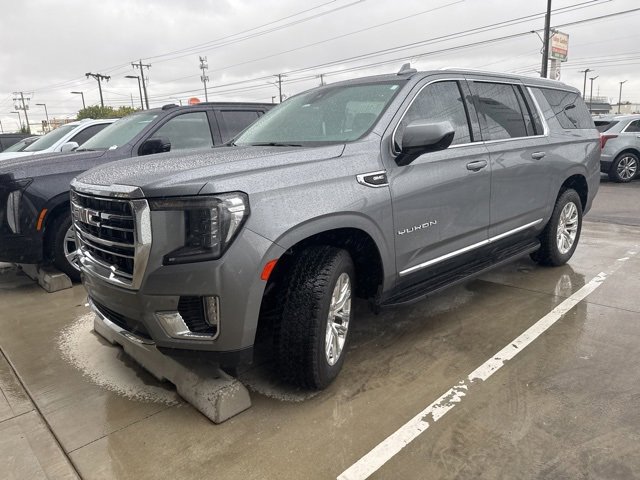 2022 GMC Yukon XL SLT's photo