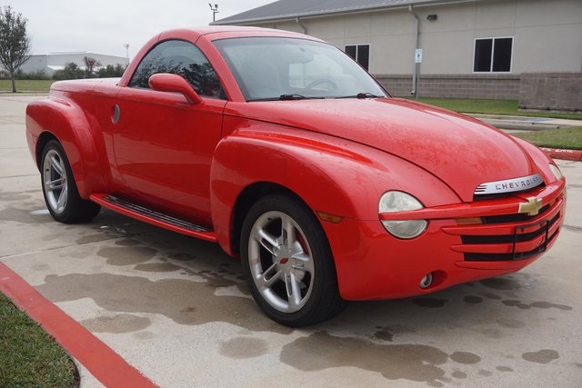 2004 Chevrolet SSR LS's photo