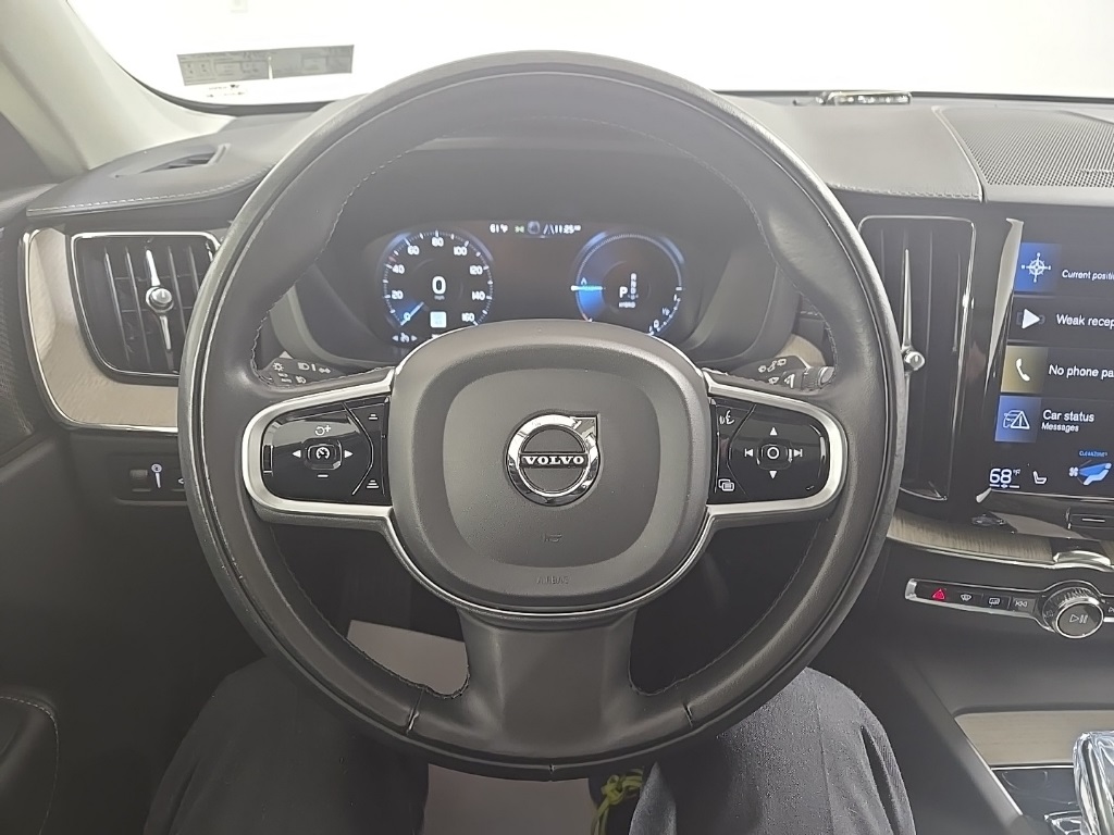 2021 Volvo XC60 Recharge Hybrid T8 Inscription photo 9