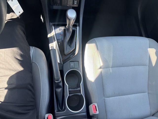 2016 Toyota Corolla L photo 21