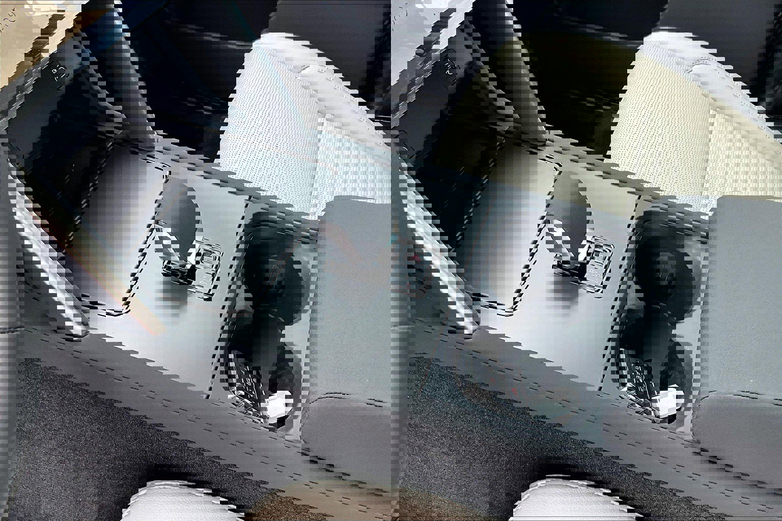 New 2024 Land Rover Discovery Sport Core S Sport Utility in Shreveport