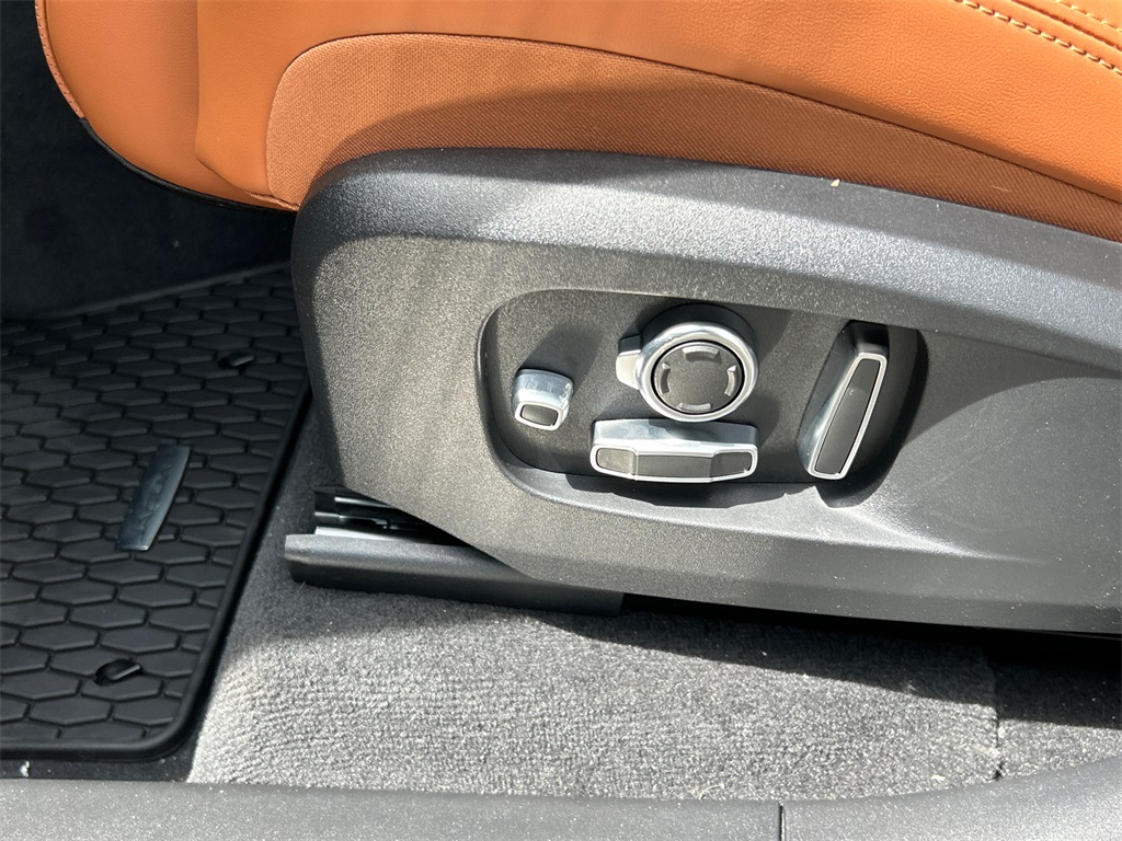 2026 Jaguar F-PACE P250 R-Dynamic S photo 11