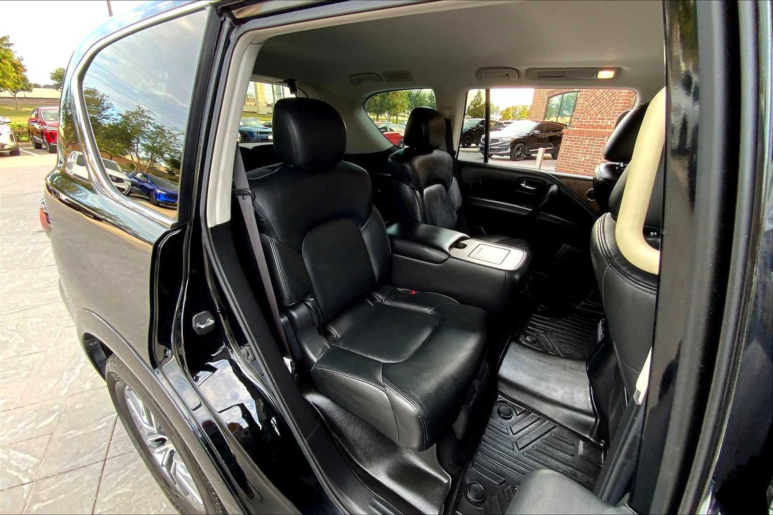 2022 Nissan Armada SL photo 19