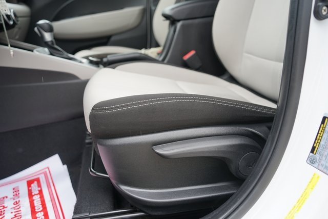 2020 HYUNDAI VENUE - Image 11