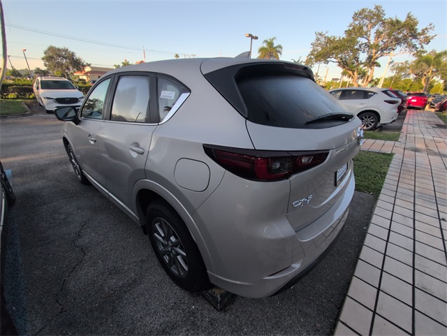 2025 Mazda CX-5 2.5 S Preferred photo 8