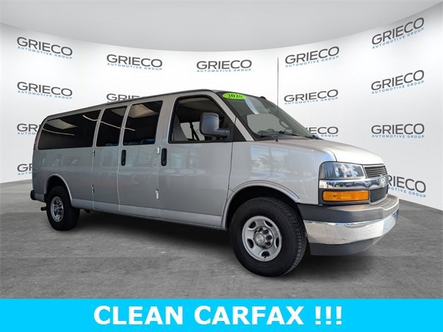 2020 Chevrolet Express Passenger 3500 1LT