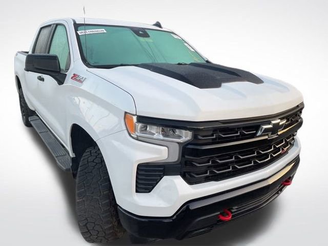 2024 Chevrolet Silverado 1500 LT Trail Boss photo 2