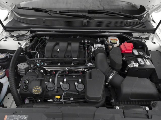 2018 Ford Taurus SEL photo 3